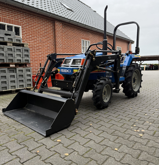 Iseki TU160 met voorlader al vanaf €125 per maand.