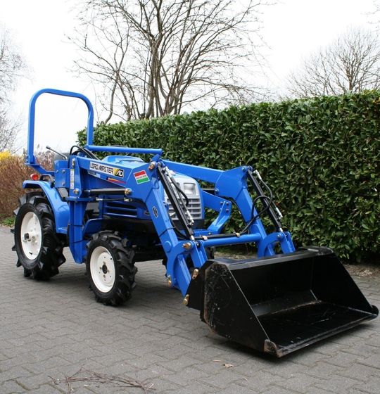 Iseki Sial 5 met voorlader af €95,-p/m