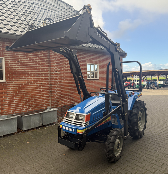 Winteraanbieding Iseki TU200 met voorlader al vanaf €125,- per maand.