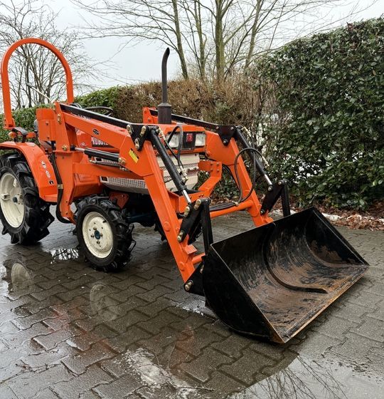 Kubota B1502DT met voorlader