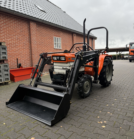 Kubota B1600 met voorlader al vanaf €125 per maand.