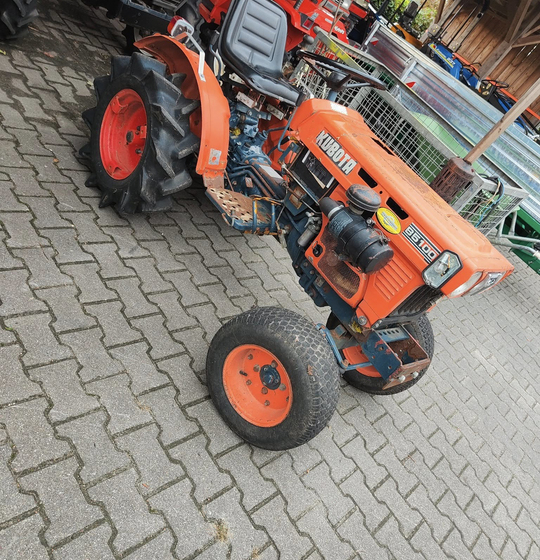 Kubota B5100