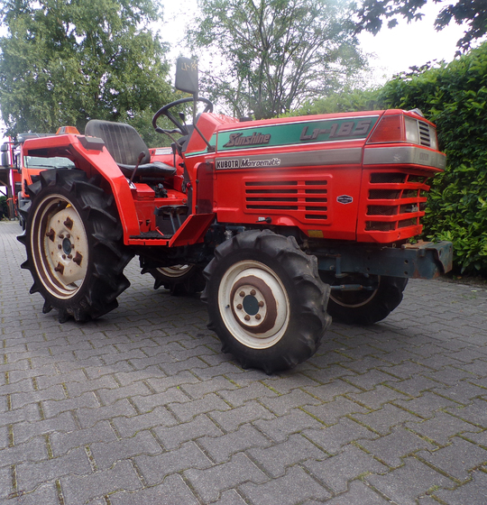 Kubota L1-185