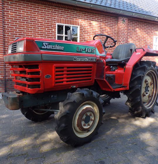 Kubota L1-185