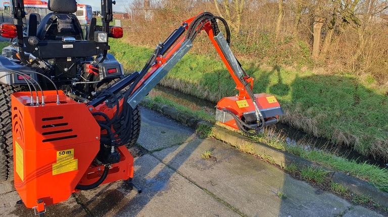 Kraffter Armmaaier 270 met Klepelmaaierbak 80 cm