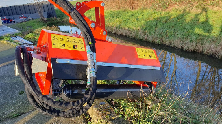 Kraffter Armmaaier 270 met Klepelmaaierbak 80 cm