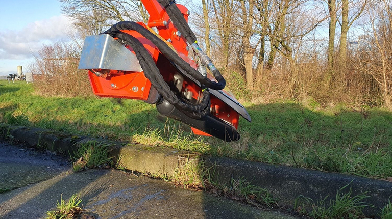 Kraffter Armmaaier 270 met Klepelmaaierbak 80 cm