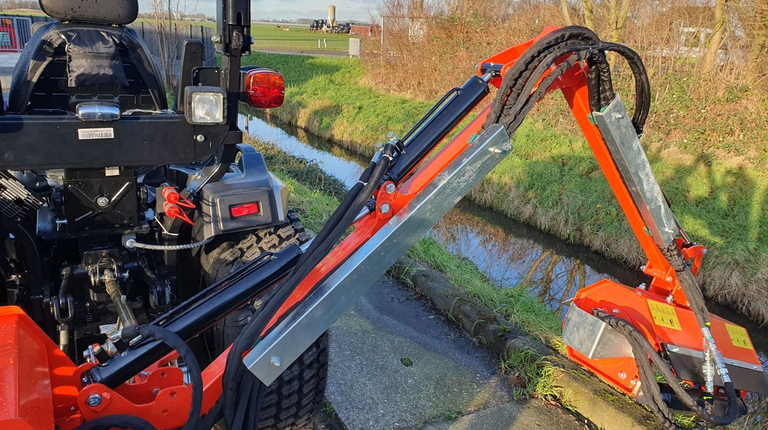 Kraffter Armmaaier 270 met Klepelmaaierbak 80 cm