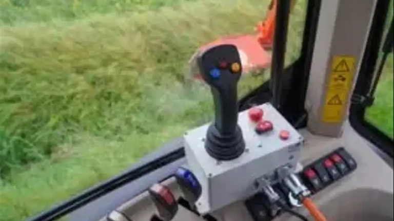 Boxer AM 125/52 E Elektrische Armmaaier