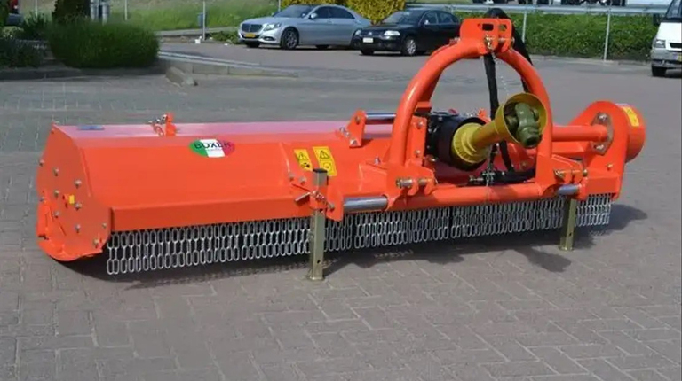 Boxer KDK 240-300 Klepelmaaier