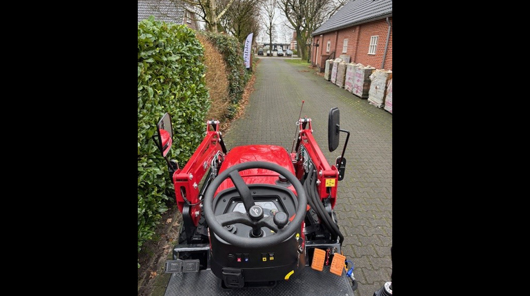 Captain D263 H met voorlader al af €220 per maand.