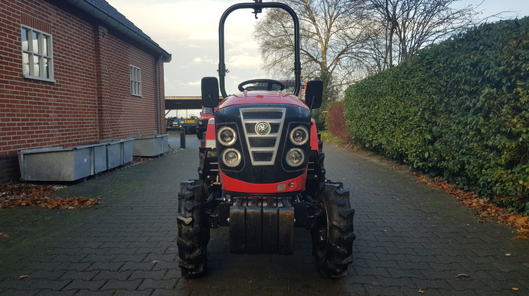 Fieldtrac 918 met klepelmaaier