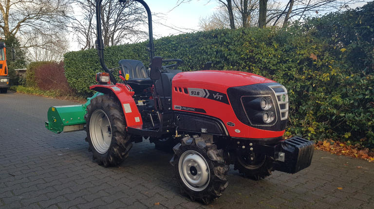 Fieldtrac 918 met klepelmaaier