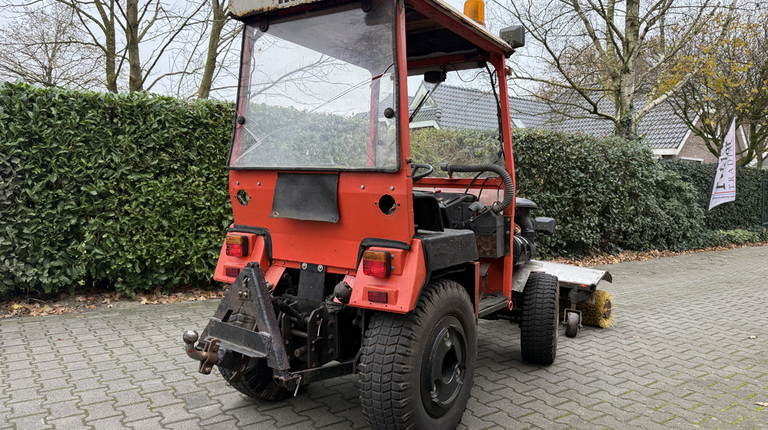 Hako 3800D Hydrostaat met hydraulische veegbezem