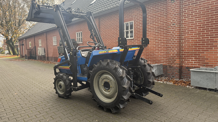 Iseki TU200 met voorlader al vanaf €125,- per maand.