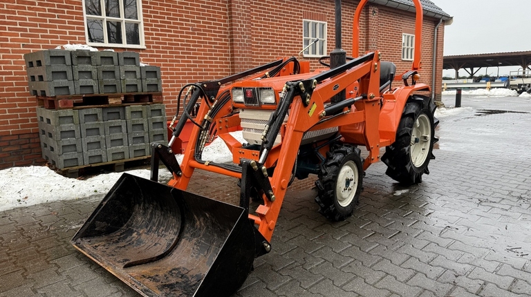 Kubota B1502DT met voorlader