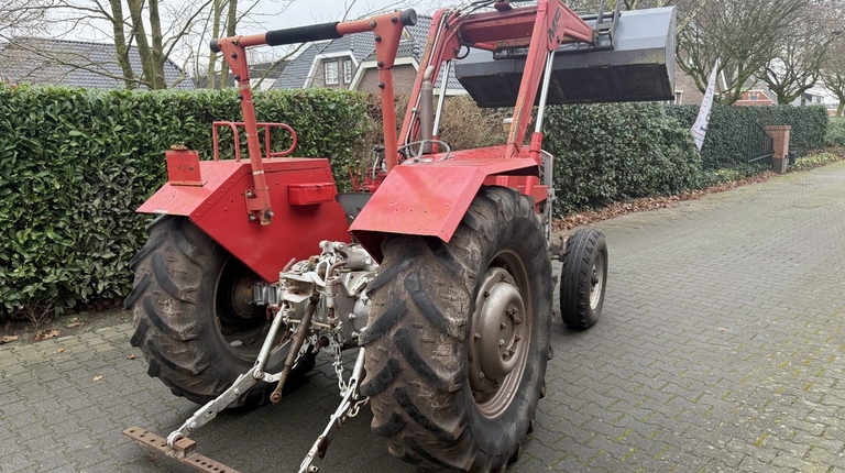 Massy Ferguson 65 met voorlader
