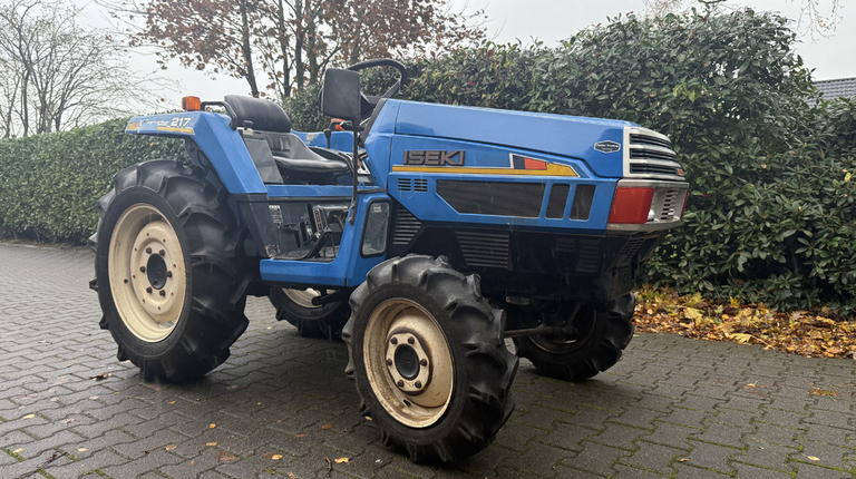 Iseki TU217