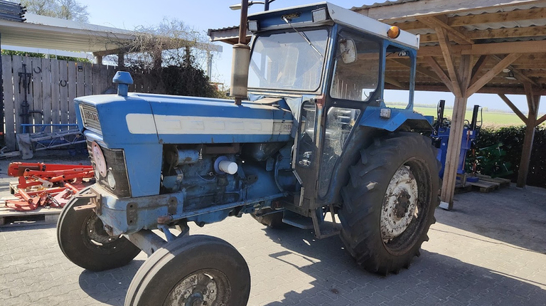 Ford 5000