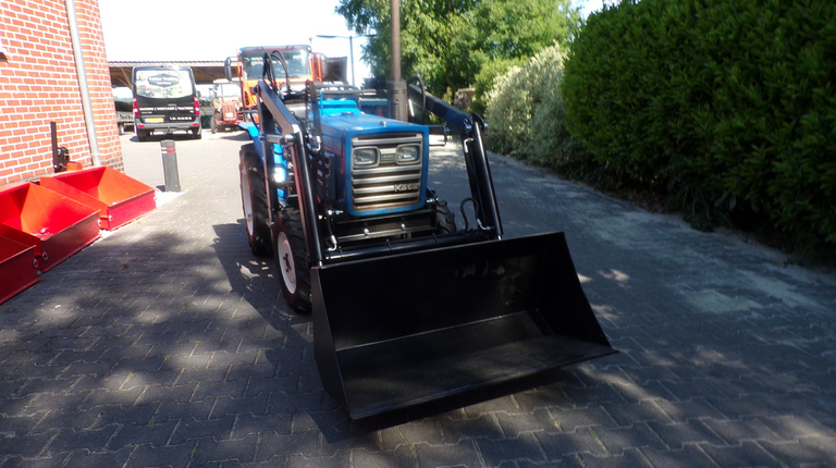 Iseki TU1500 met voorlader