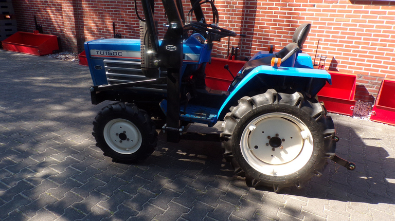 Iseki TU1500 met voorlader