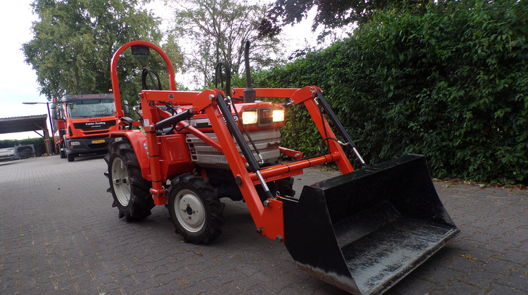 Kubota B1502DT met voorlader al vanaf €90,- per maand.