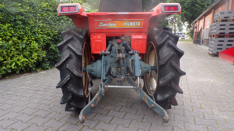 Kubota L1-185