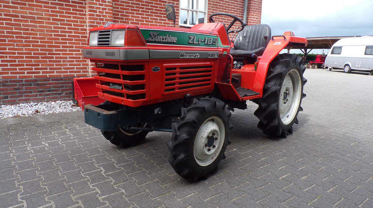 Kubota ZL1-185