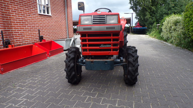 Kubota ZL1-185