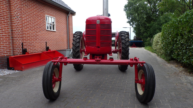 Farmall C