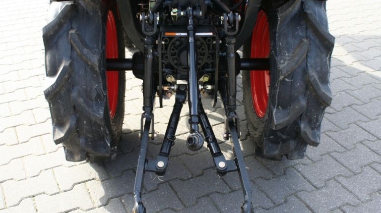 Hinomoto HM3020 met voorlader