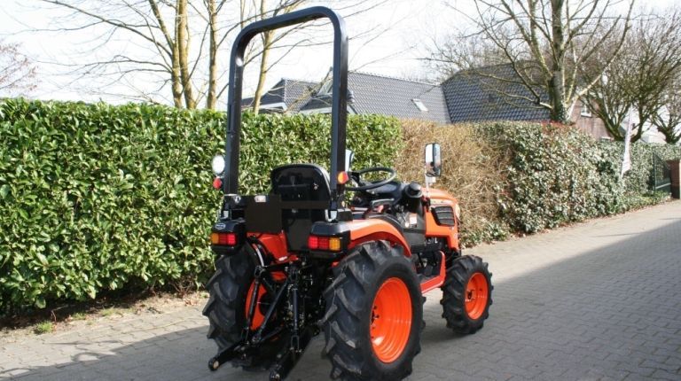 Hinomoto HM3025
