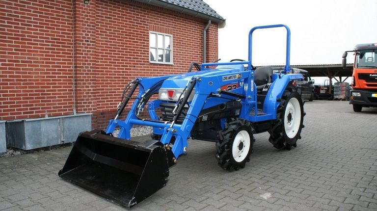 Iseki Geas 23 met voorlader af €95,-p/m