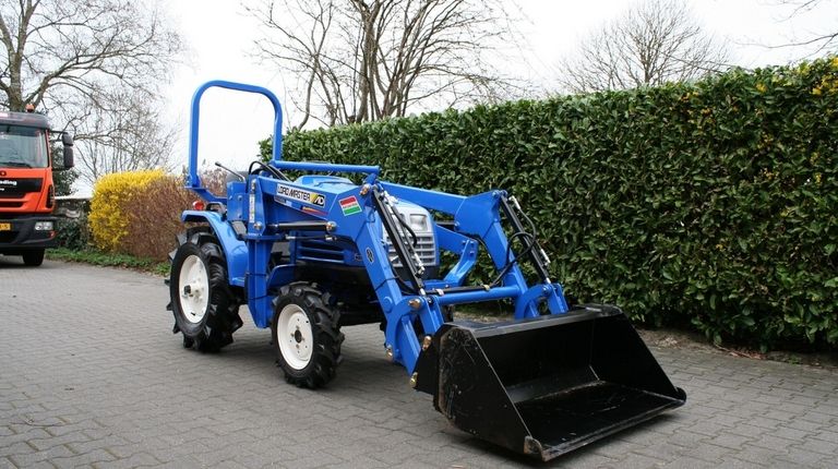 Iseki Sial 5 met voorlader af €95,-p/m