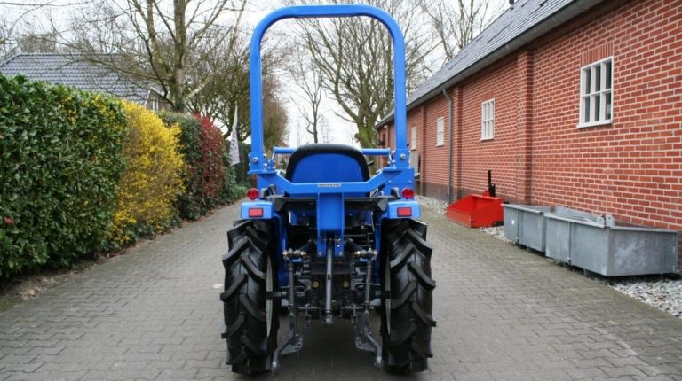 Iseki Sial 5 met voorlader af €95,-p/m