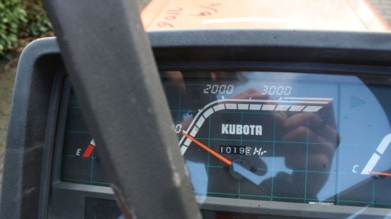 Kubota B1-15
