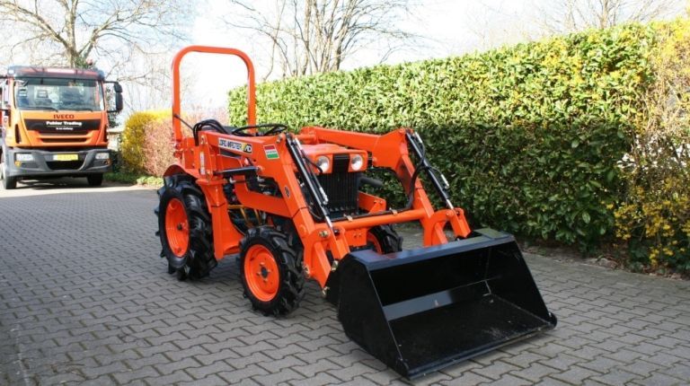 Kubota B7000 met voorlader al vanaf €95,00 per maand