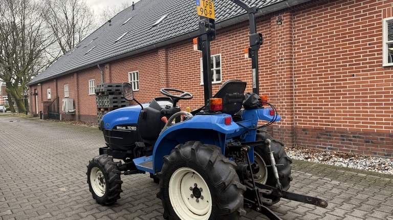 New Holland TC18D